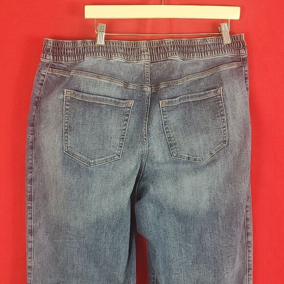 LANE BRYANT Pull-On High-Rise Cozy Wide Leg Jean - Medium Wash Size 16 - Picture 6 of 9